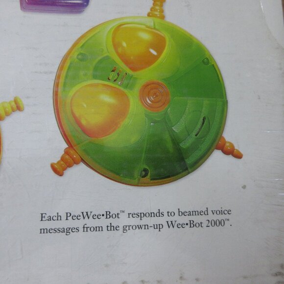 Sharper Image Design WEE BOT Family Trio 3 Robots - Wireless Translator - SEALED - Picture 7 of 9